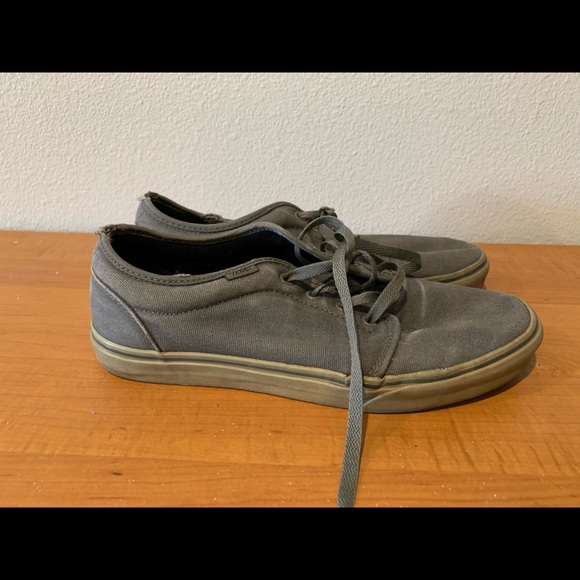 Preowned men’s vans  shoes in size 11 - Picture 4 of 5